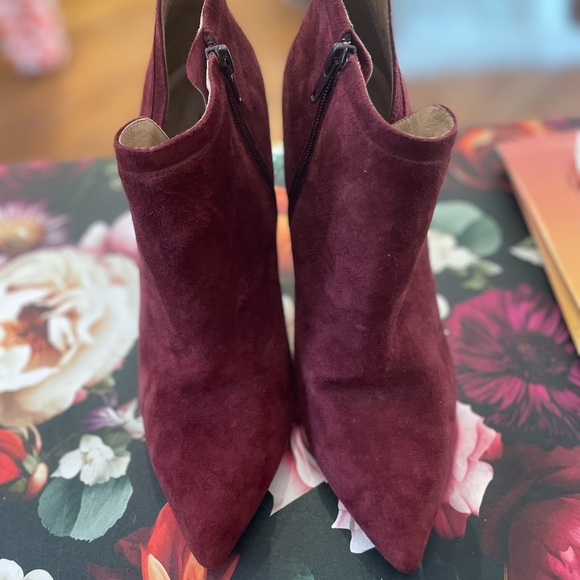 Ava & Aiden Burgundy Suede Pointed Ankle Booties - Picture 7 of 9